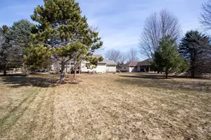 634 Jefferson St, River Falls, WI 54022 - Photo 33