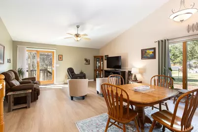 634 Jefferson Street, River Falls, WI 54022 - Photo 3