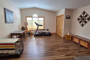 321 Shorewood Dr, International Falls, MN 56649 - Photo 9