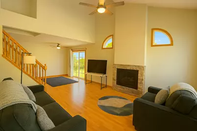 8588 Brinkley Lane, Inver Grove Heights, MN 55076 - Photo 3