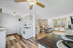 1209 45 1/2 Ave NE, Columbia Heights, MN 55421 - Photo 9