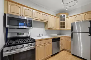 244 Marshall Ave, Saint Paul, MN 55102 - Photo 9