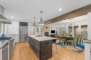 409 Westwood Dr S, Golden Valley, MN 55416 - Photo 17