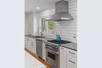 409 Westwood Drive S, Golden Valley, MN 55416 - Photo 3