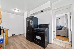 1859 Hoyt Ave E, Saint Paul, MN 55119 - Photo 9