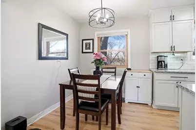 2303 7th Avenue E, North Saint Paul, MN 55109 - Photo 9