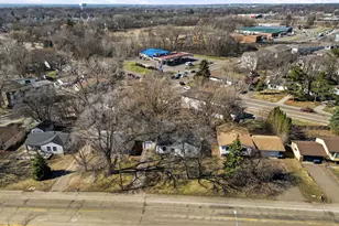 2303 7th Ave E, North Saint Paul, MN 55109 - Photo 35