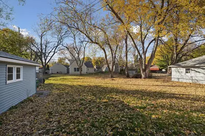 5513 Bryant Avenue N, Brooklyn Center, MN 55430 - Photo 39