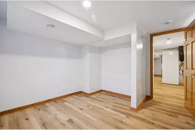 5513 Bryant Avenue N, Brooklyn Center, MN 55430 - Photo 33