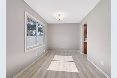 7604 Hampshire Avenue N, Brooklyn Park, MN 55428 - Photo 23