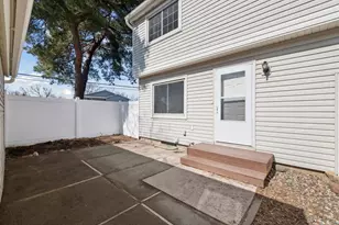 7604 Hampshire Ave N, Brooklyn Park, MN 55428 - Photo 3