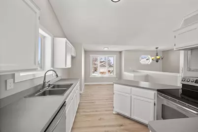 302 Mindy Lane, Montrose, MN 55363 - Photo 5