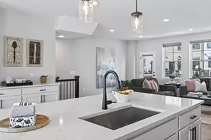 875 W Falls Passage, Saint Paul, MN 55116 - Photo 17