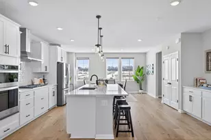 875 W Falls Passage, Saint Paul, MN 55116 - Photo 13