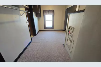 411 5th Street NW, Austin, MN 55912 - Photo 23