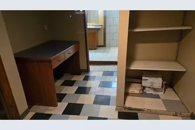 411 5th Street NW, Austin, MN 55912 - Photo 5