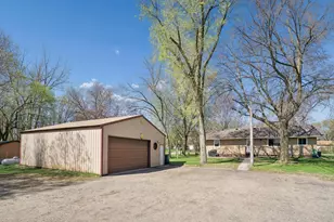 921 S Meadow Rd, Litchfield, MN 55355 - Photo 31
