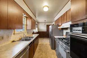 772 Creek Ave, Mendota Heights, MN 55120 - Photo 9