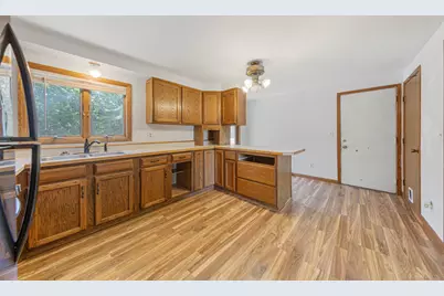 1323 Greenwood Place, Faribault, MN 55021 - Photo 17