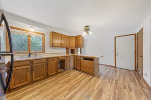 1323 Greenwood Pl, Faribault, MN 55021 - Photo 17