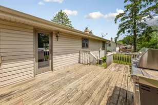 1323 Greenwood Pl, Faribault, MN 55021 - Photo 11