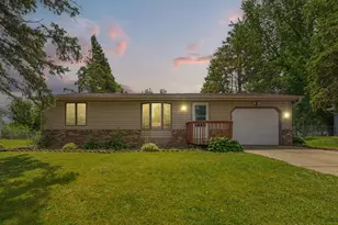 1323 Greenwood Pl, Faribault, MN 55021 - Photo 1