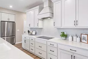 2055 Oakpointe Dr, Waconia, MN 55387 - Photo 9