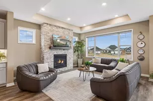 2055 Oakpointe Dr, Waconia, MN 55387 - Photo 15