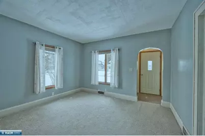 411 9th Street NW, Chisholm, MN 55719 - Photo 11