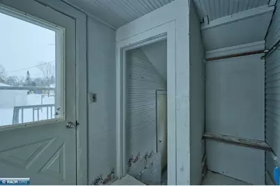 411 9th Street NW, Chisholm, MN 55719 - Photo 37