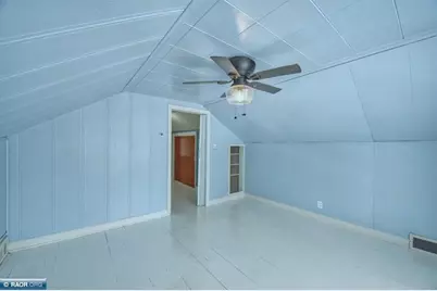 411 9th Street NW, Chisholm, MN 55719 - Photo 33