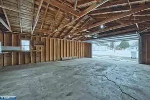 411 9th St NW, Chisholm, MN 55719 - Photo 45