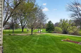 8920 Vickors Crossing, Brooklyn Park, MN 55443 - Photo 3