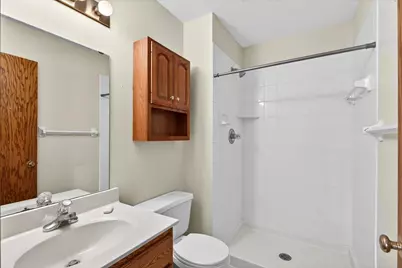 8920 Vickors Crossing, Brooklyn Park, MN 55443 - Photo 29