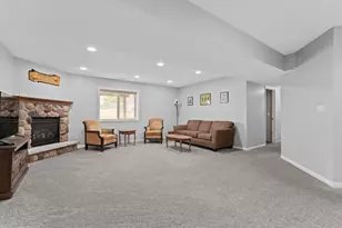 4451 Savannah Dr NW, Rochester, MN 55901 - Photo 19