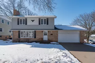 219 Terrace Dr, Mankato, MN 56001 - Photo 1