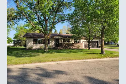 612 5th Avenue SW, Perham, MN 56573 - Photo 1