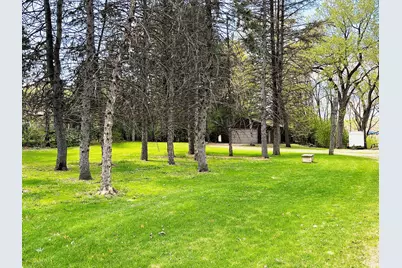 1447 Sterling Street S, Maplewood, MN 55119 - Photo 3