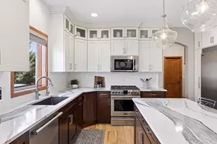 1681 Deephaven Dr, Woodbury, MN 55129 - Photo 25