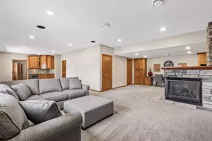 1681 Deephaven Dr, Woodbury, MN 55129 - Photo 53