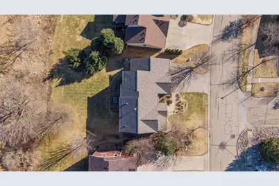 1681 Deephaven Drive, Woodbury, MN 55129 - Photo 61