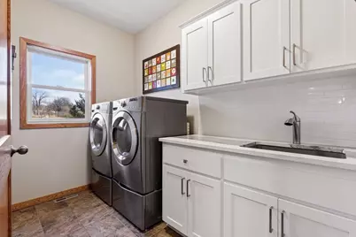 1681 Deephaven Drive, Woodbury, MN 55129 - Photo 31