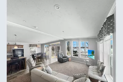 7 Robbins Drive, Tracy, MN 56175 - Photo 3