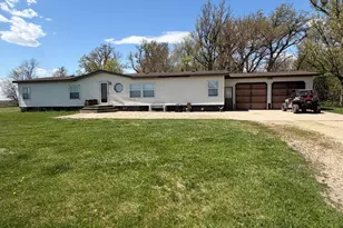 1734 40th St, Ceylon, MN 56121 - Photo 45