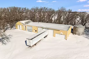 1734 40th St, Ceylon, MN 56121 - Photo 3