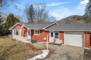 W394 Bluff Siding Rd, Fountain City, WI 54629 - Photo 1