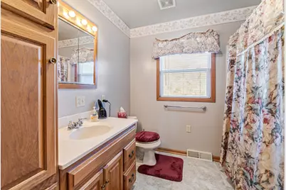 W394 Bluff Siding Road, Fountain City, WI 54629 - Photo 17