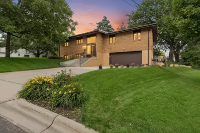 116 Victory Place, South Saint Paul, MN 55075 - Photo 1