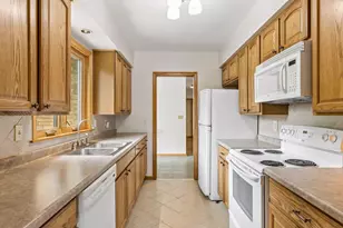 116 Victory Pl, South Saint Paul, MN 55075 - Photo 11