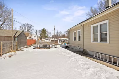 307 Maryland Avenue W, Saint Paul, MN 55117 - Photo 17